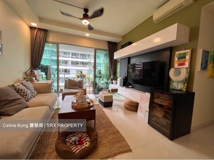 Livia (D18), Condominium #538503241